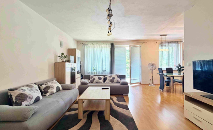 ViP.  4-izbový byt Panorama, 120 m², terasa 10m2, parking - fotografia 2